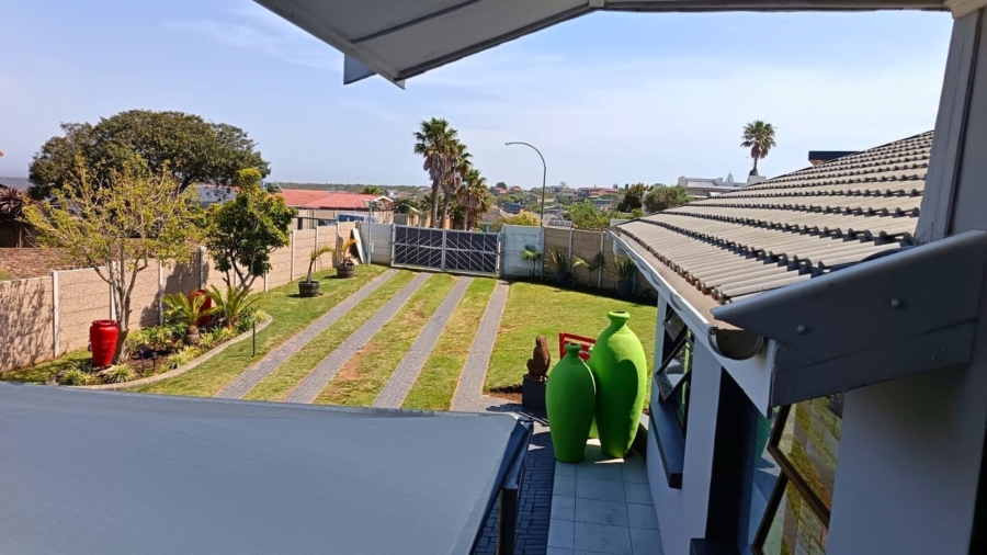 5 Bedroom Property for Sale in Dana Bay Western Cape